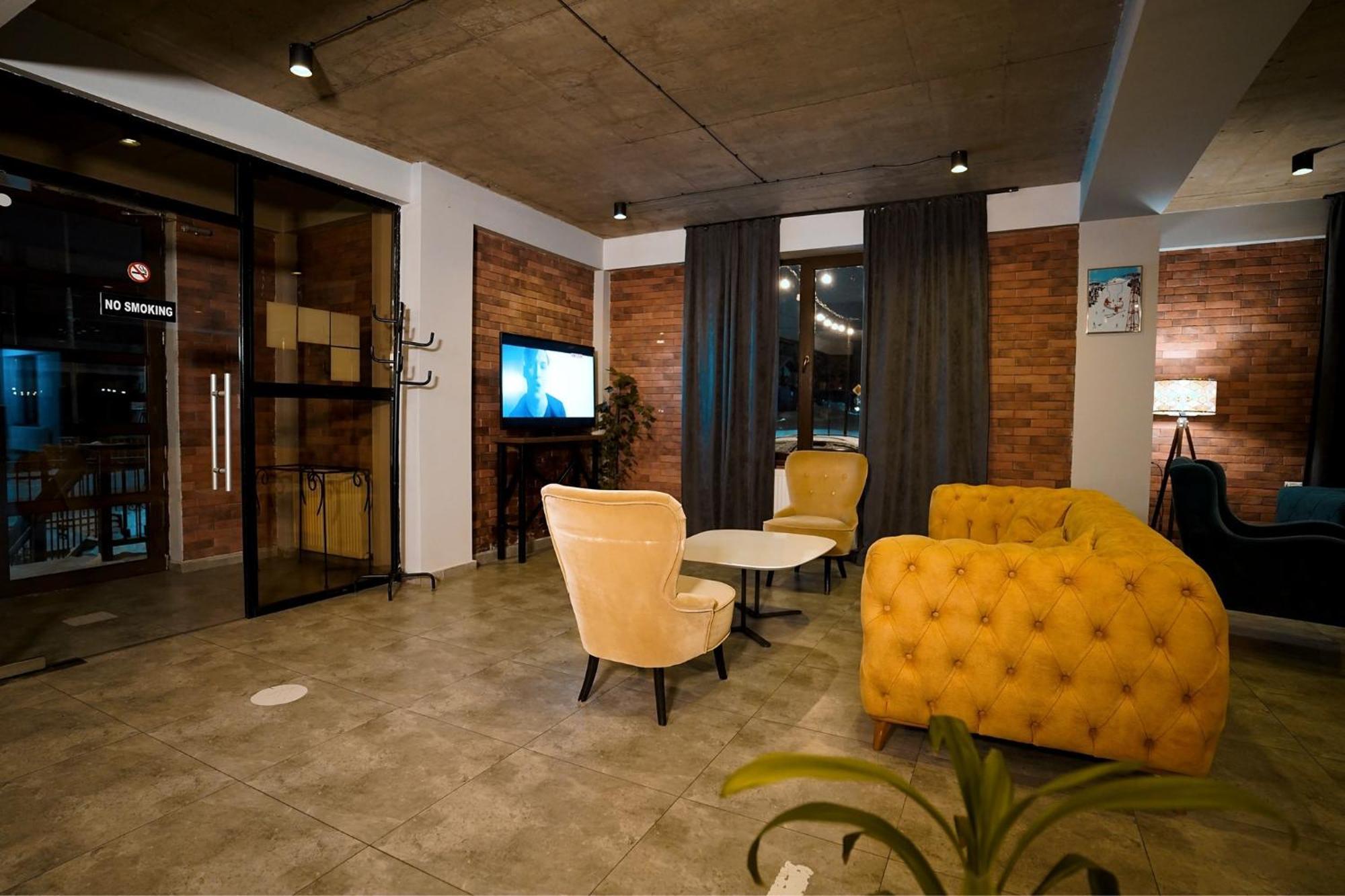 Loft Hotel Bakuriani Eksteriør billede